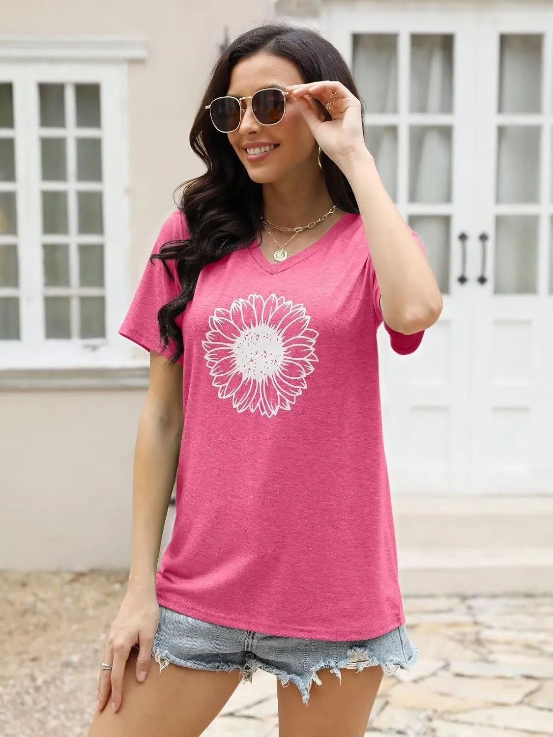 EADINVE Women's Short Sleeve V Neck Sunflower Graphic Printed Summer Tee Vintage T Shirt Cotton Tops Novelty Cool Shirt