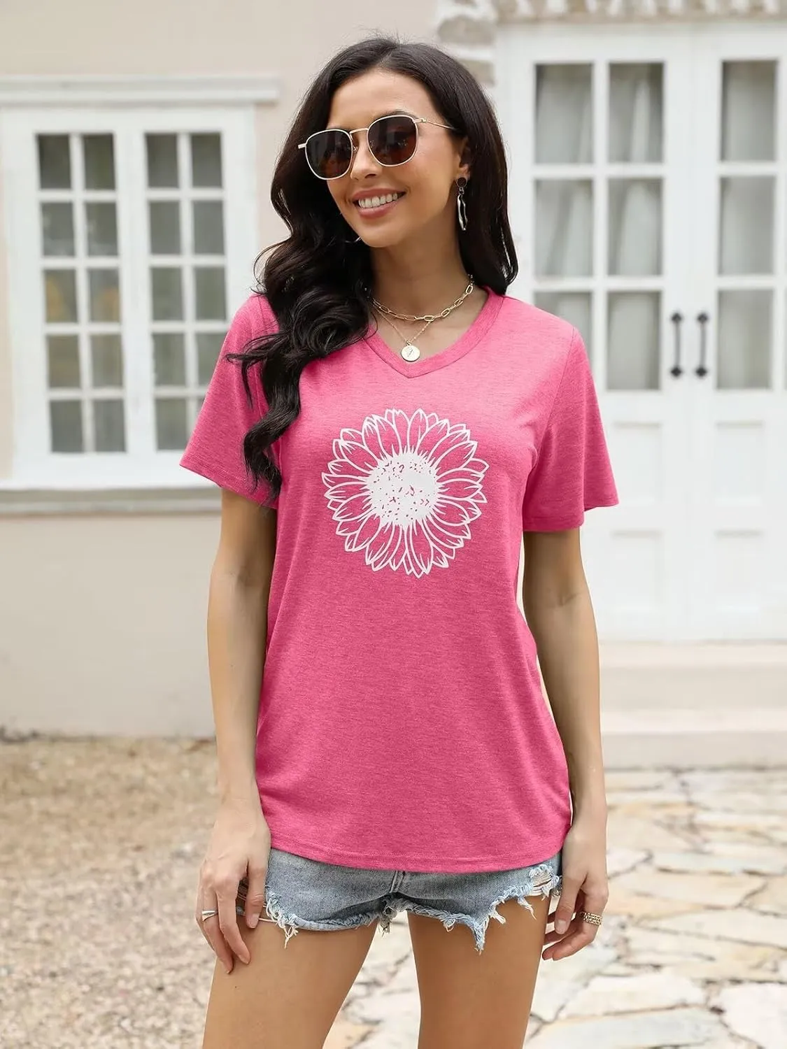 EADINVE Women's Short Sleeve V Neck Sunflower Graphic Printed Summer Tee Vintage T Shirt Cotton Tops Novelty Cool Shirt