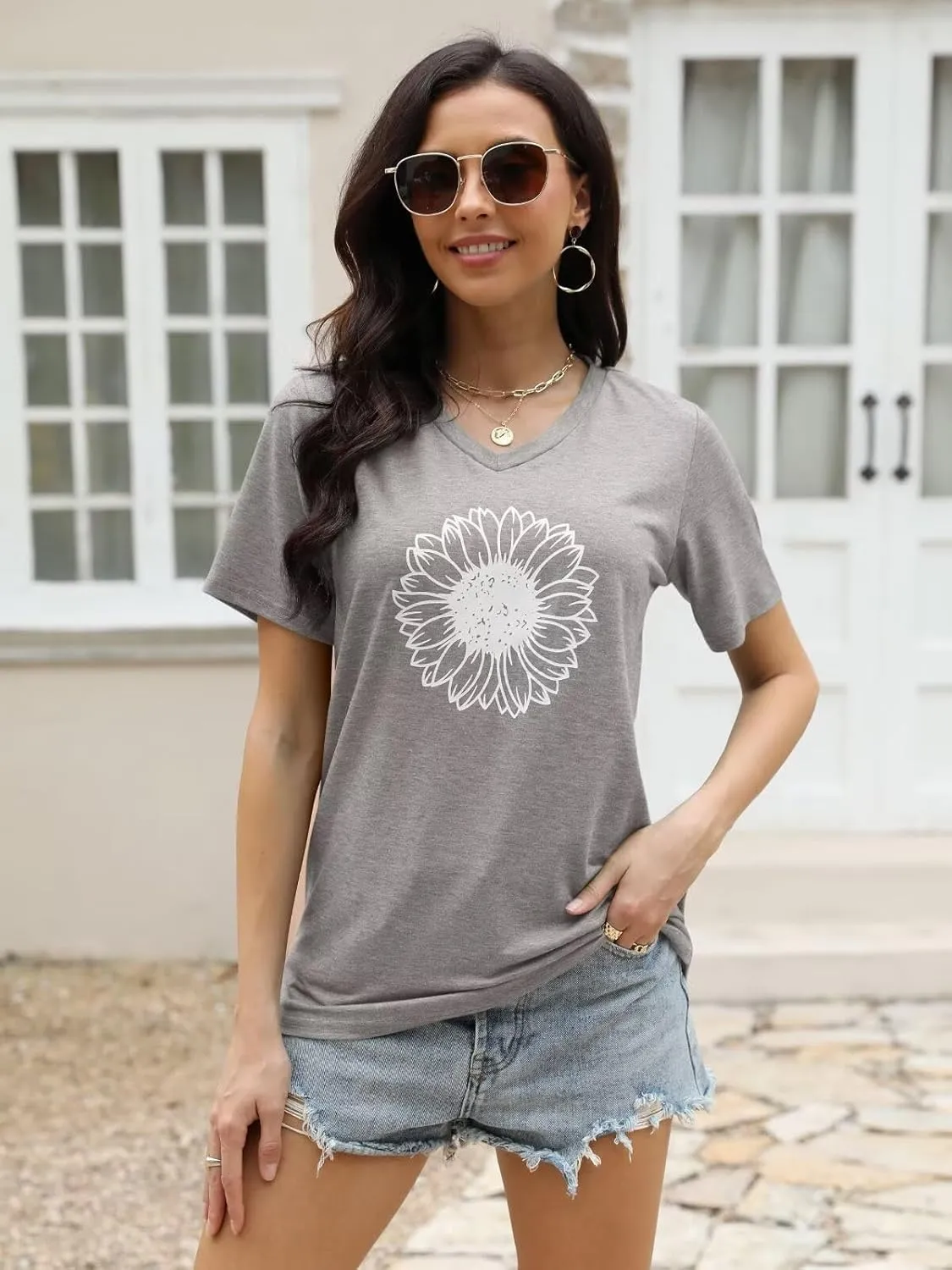 EADINVE Women's Short Sleeve V Neck Sunflower Graphic Printed Summer Tee Vintage T Shirt Cotton Tops Novelty Cool Shirt