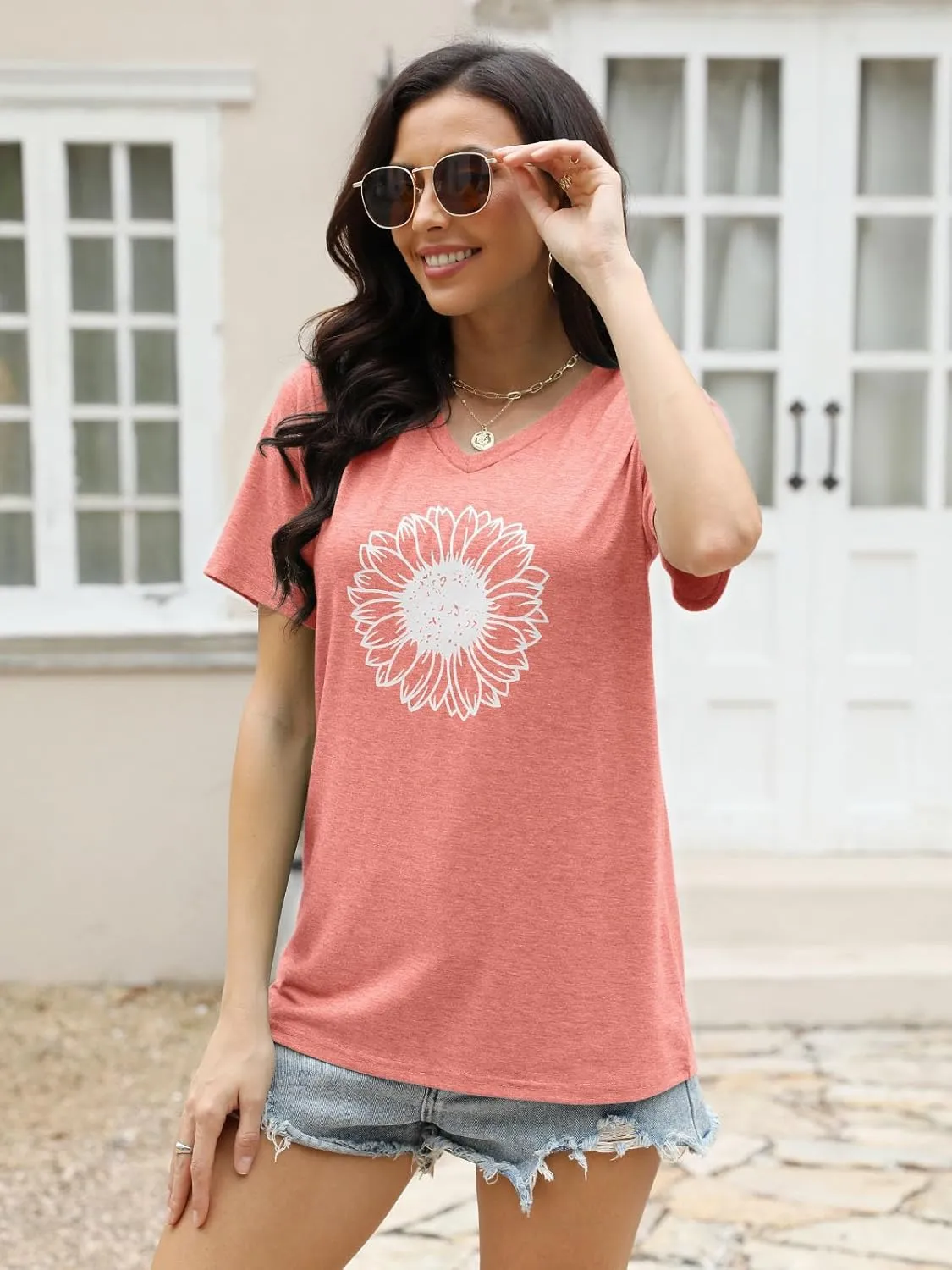 EADINVE Women's Short Sleeve V Neck Sunflower Graphic Printed Summer Tee Vintage T Shirt Cotton Tops Novelty Cool Shirt