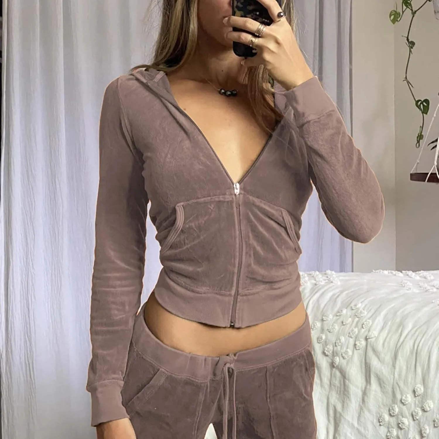 Velour Sweat Suits for Women 2 Piece Outfits Tracksuits Long Sleeve Zip Up Hooded Jacket Wide Leg Pants Casual Y2k Suit